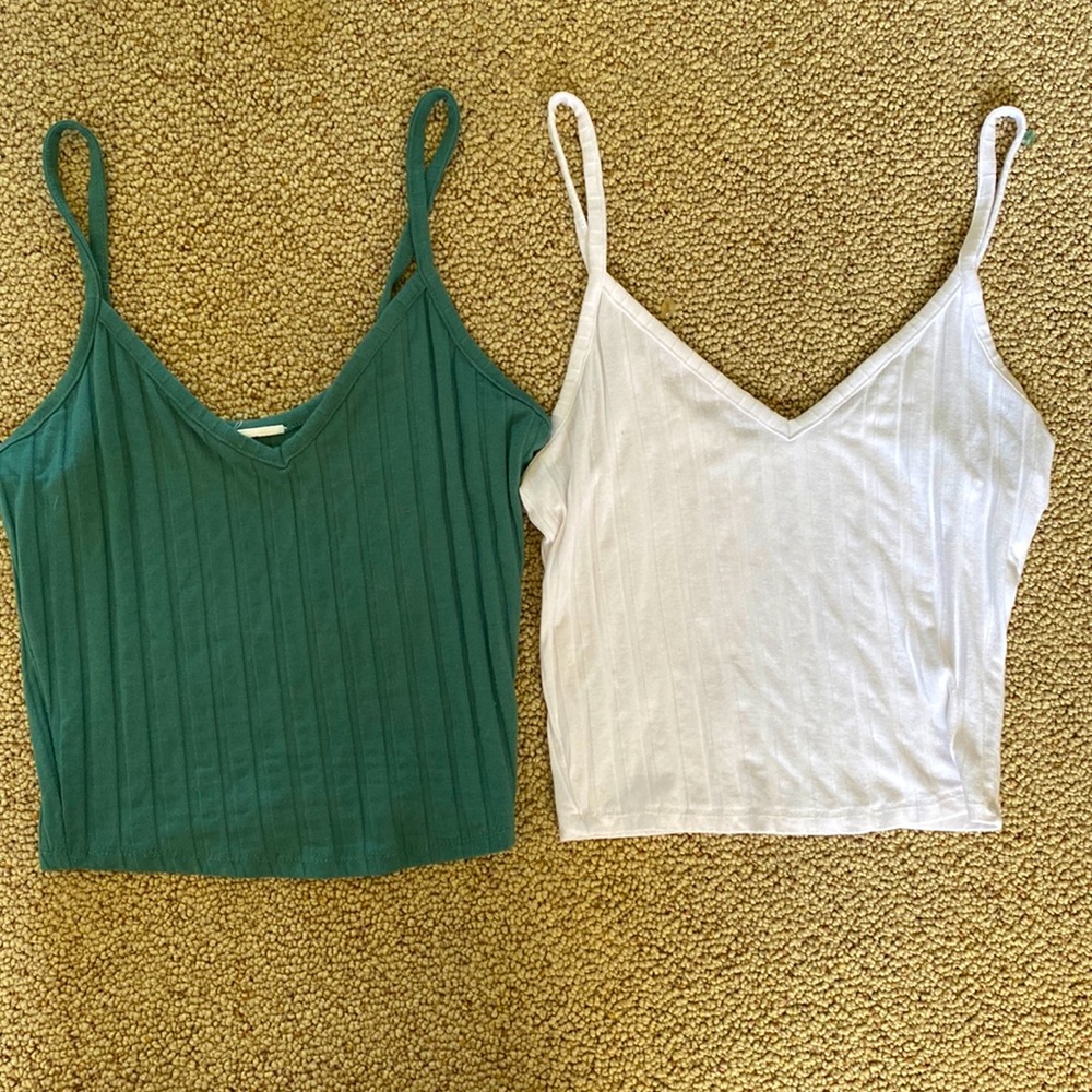 2 Tillys Tank Tops